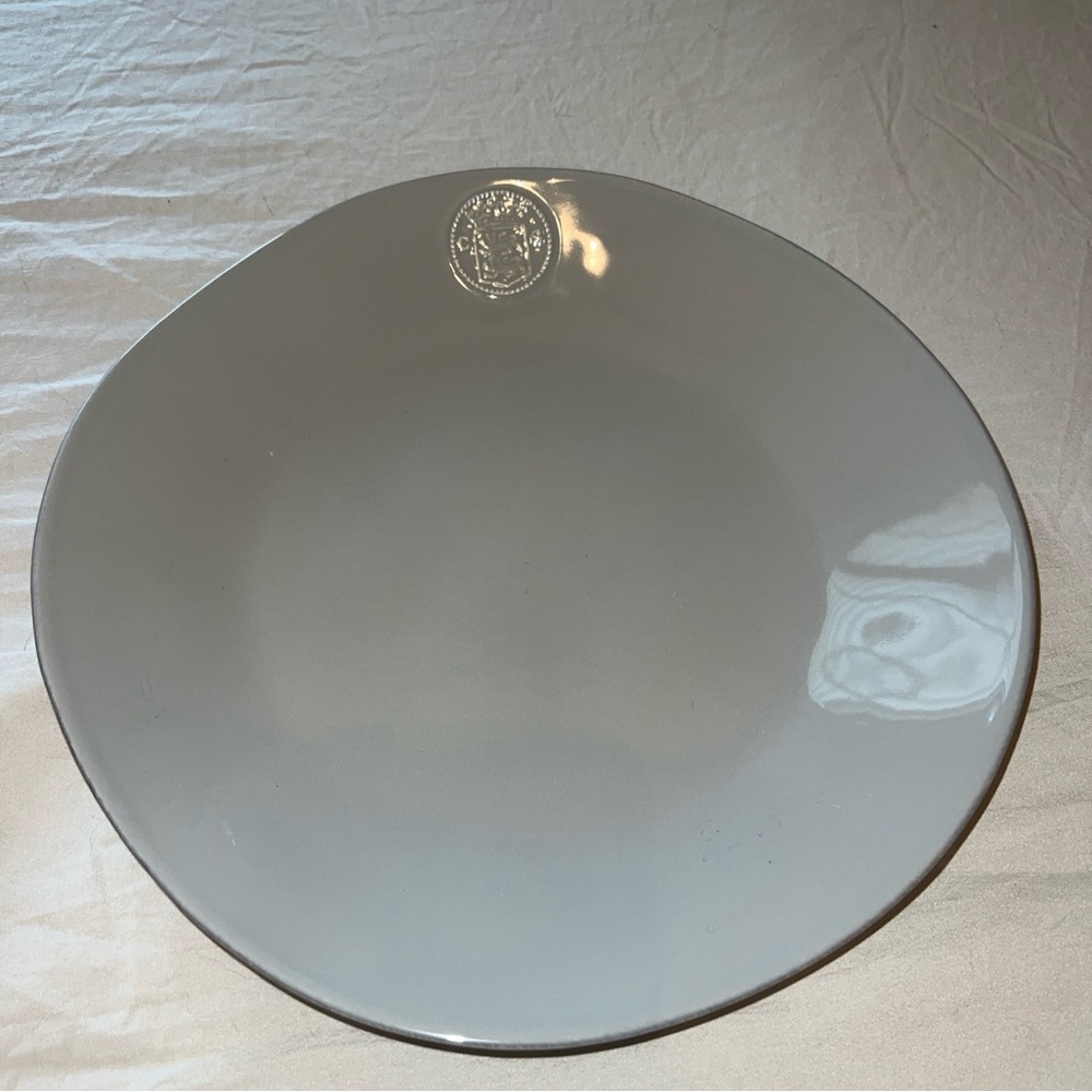 Casafina Cafe Capri Casa Stone grey Stoneware Dinner Plate 10 1/2"